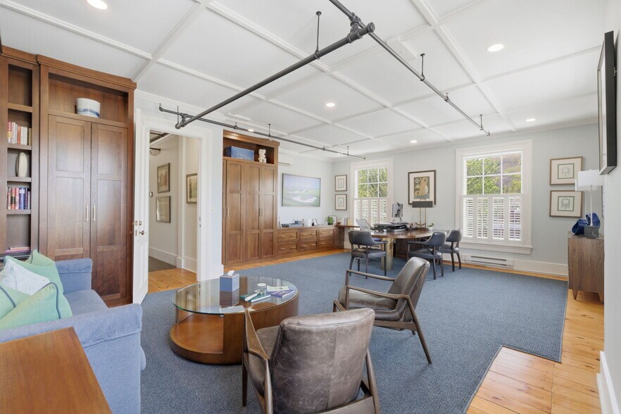 More Photos Of 10 Front St, Canton Loft Creative Space For Sale