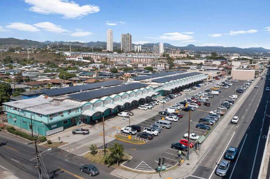 Primary Photo Of 98-020-98-048 Kamehameha Hwy, Aiea Unknown For Lease