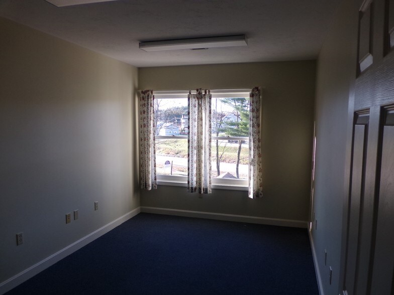 More Photos Of 401 Gilford Ave, Gilford Medical For Sale