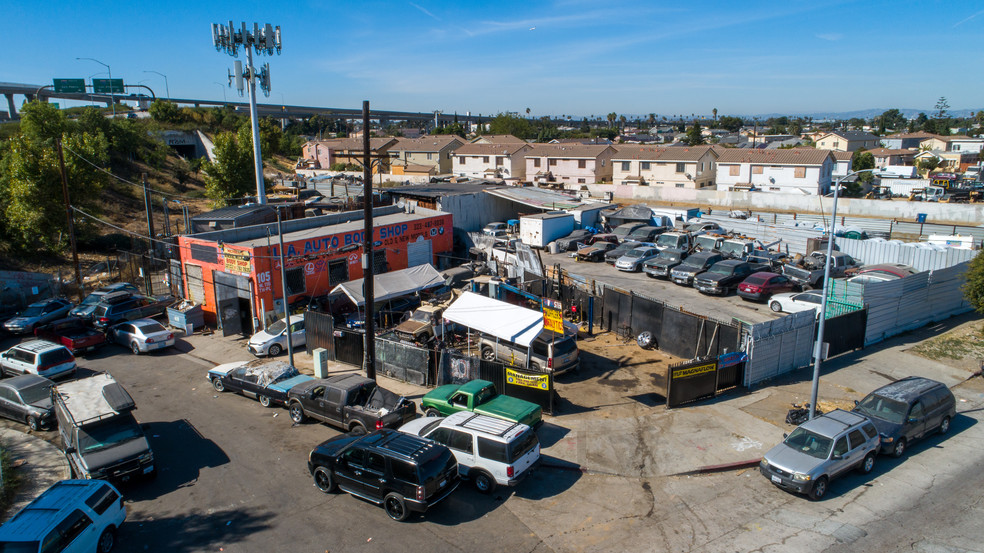 Primary Photo Of 105 W 116th Pl, Los Angeles Auto Repair For Sale