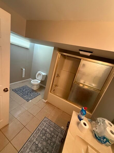 More Photos Of 202 S College St, Harrodsburg Hospitality For Sale