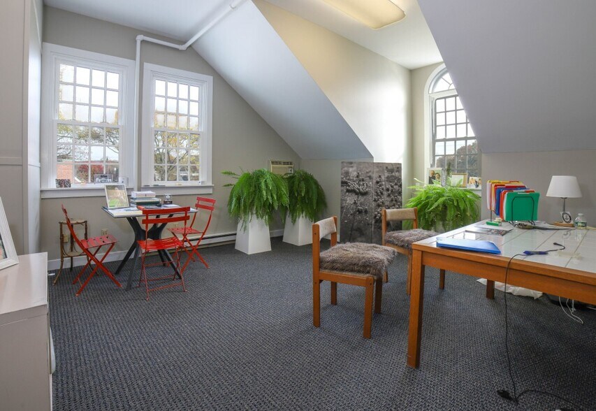 More Photos Of 121-125 Main St, Old Saybrook Storefront Retail Office For Sale