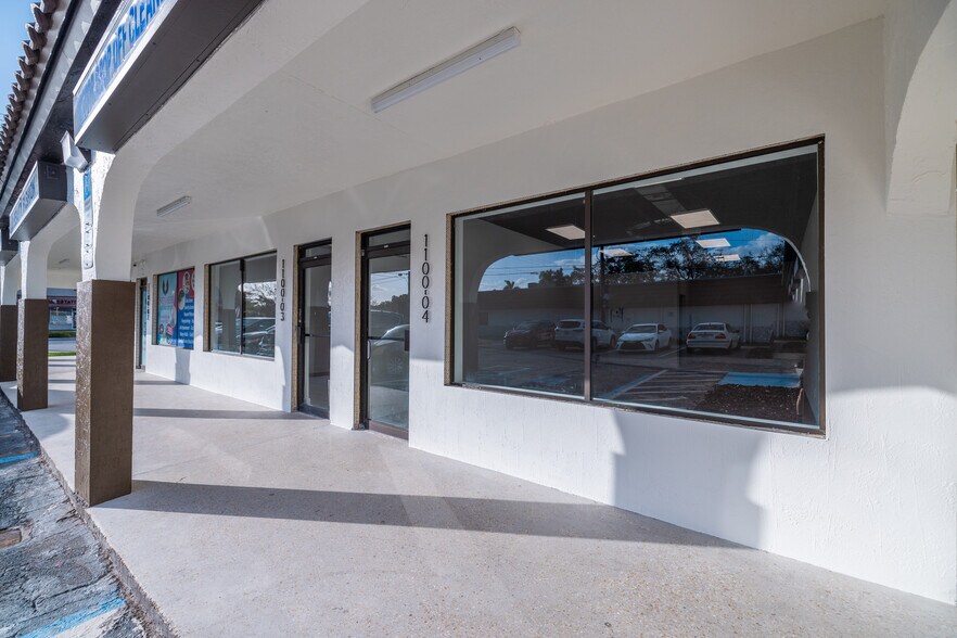 More Photos Of 1120 Sunset Strip, Sunrise Freestanding For Lease