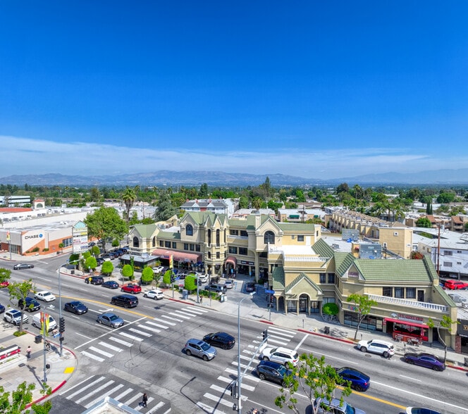 More Photos Of 18645-18663 Ventura Blvd, Tarzana General Retail For Sale