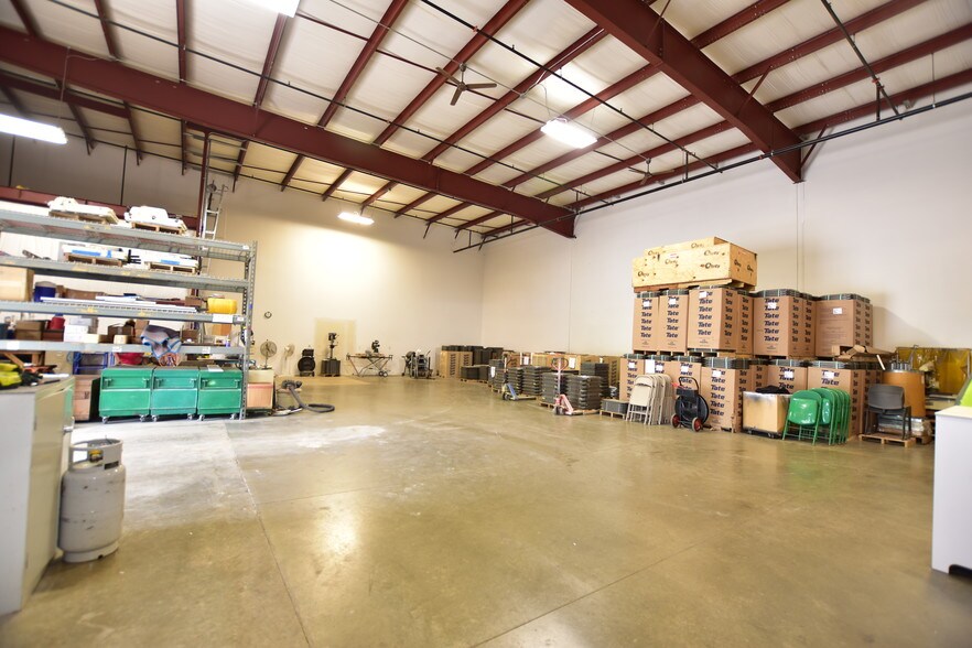 More Photos Of 8167-8197 Clyde Park Ave, Byron Center Warehouse For Lease