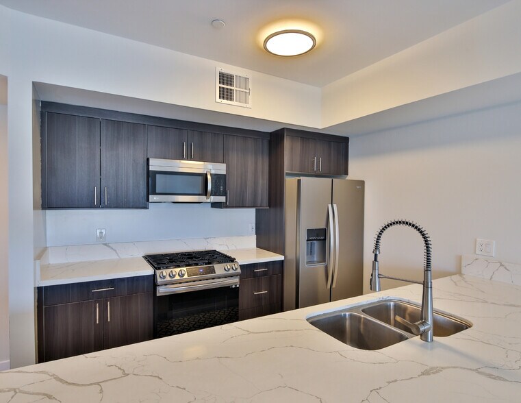 More Photos Of 1300 W Mission Blvd, Pomona Apartments For Sale