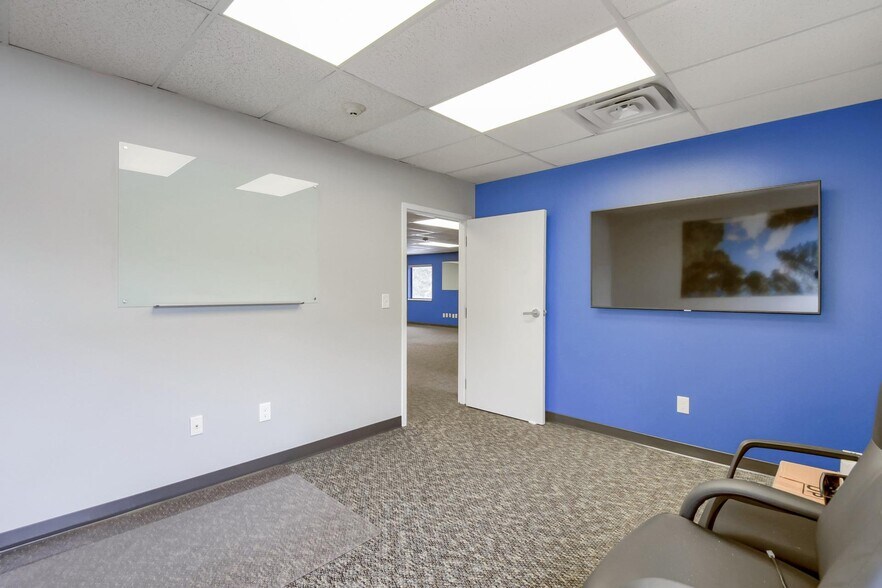 More Photos Of 19316 Goddard Ranch Ct, Morrison Office For Lease