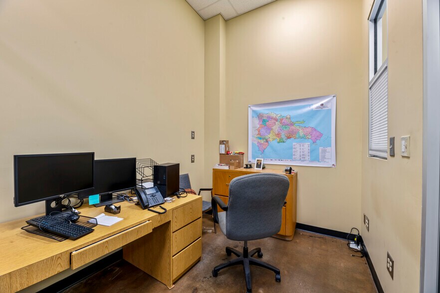 More Photos Of 154 Tices Ln, East Brunswick Manufacturing For Sale