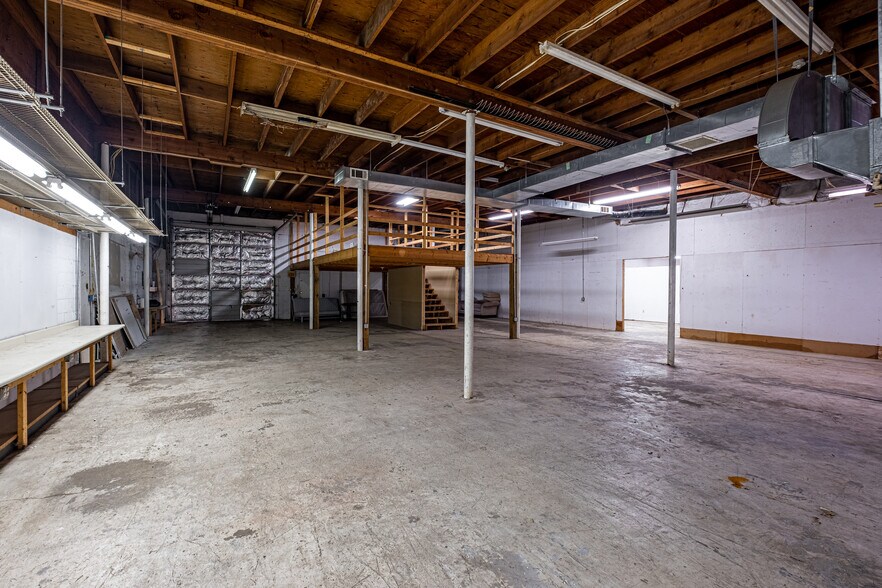 More Photos Of 3271-3273 Old Washington Rd, Waldorf Flex For Lease
