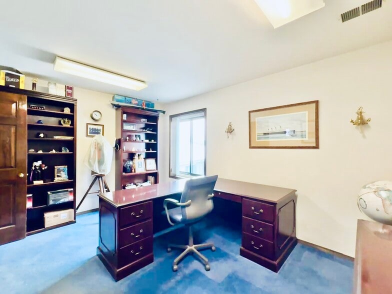 More Photos Of 272 Us Highway 206, Flanders Office For Sale