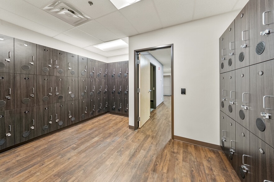 More Photos Of 2166 NW Vine St, Grants Pass Medical For Sale