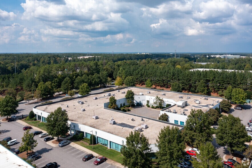 More Photos Of 633 Davis Dr, Morrisville Research And Development For Lease