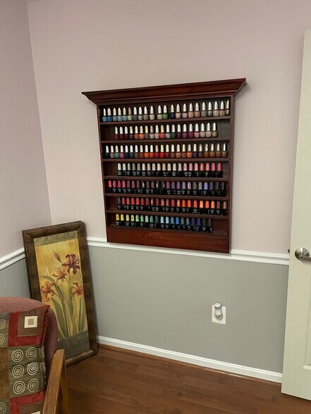 More Photos Of 2106 Gallows Rd, Vienna Office For Lease