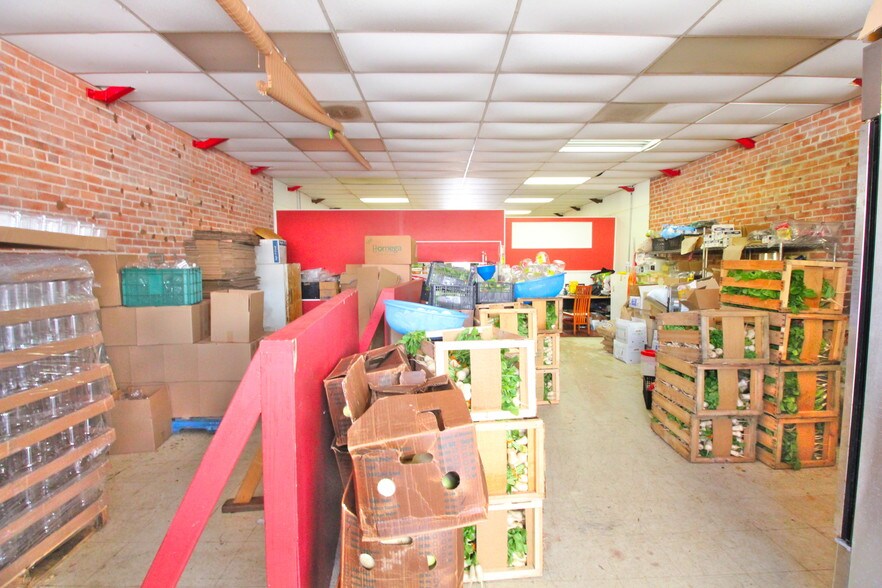 More Photos Of 445 E 14th St, San Leandro Convenience Store For Sale