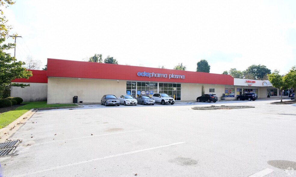 More Photos Of 1700-1740 N Rolling Rd, Baltimore General Retail For Lease