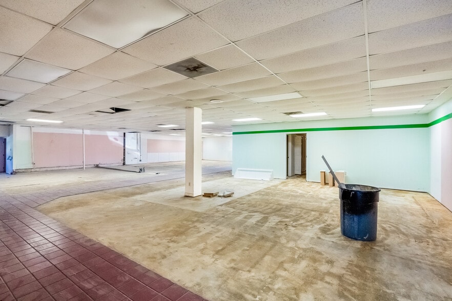 More Photos Of 1615 14th Ave, Vero Beach Medical For Sale