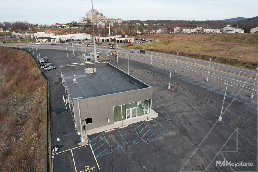 More Photos Of 290 Mundy St, Wilkes Barre Township Auto Dealership For Sale
