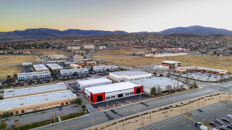 More Photos Of 632 Auto Center Dr, Palmdale Warehouse For Sale