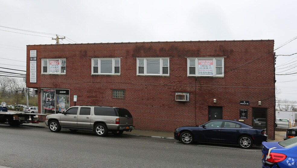 More Photos Of 501-509 Hicksville Rd, Massapequa Office For Lease
