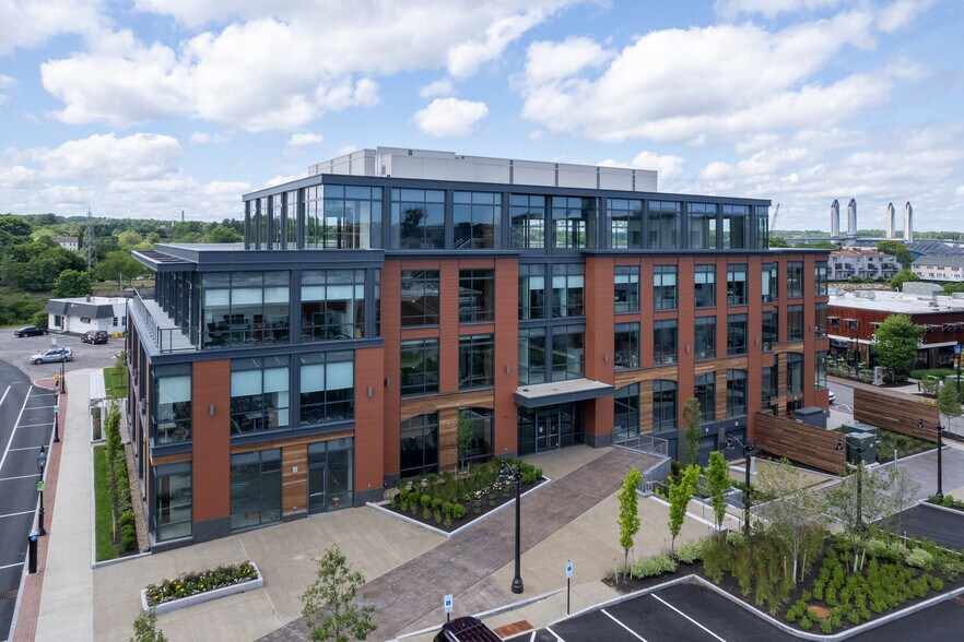 More Photos Of 145 Maplewood Ave, Portsmouth Office For Lease