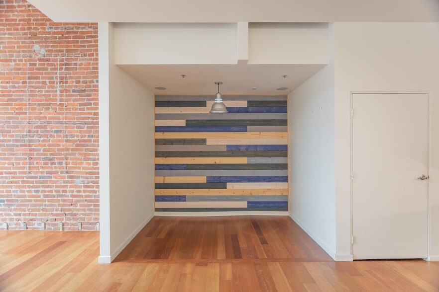 More Photos Of 2401-2413 W 32nd Ave, Denver Storefront Retail Office For Lease