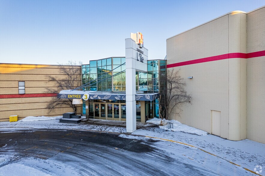 More Photos Of 101 Boul Cardinal-Léger, Pincourt General Retail For Lease