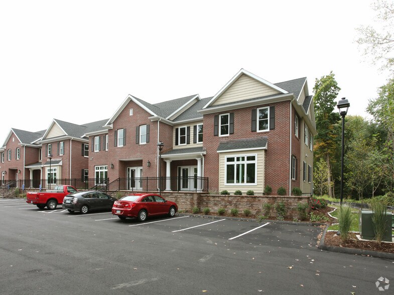 Primary Photo Of 447 Naubuc Ave, Glastonbury Office For Sale
