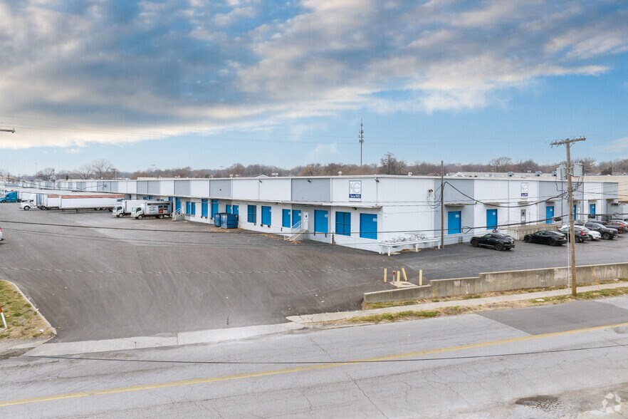 More Photos Of 5220-5320 Winner Rd, Kansas City Warehouse For Lease