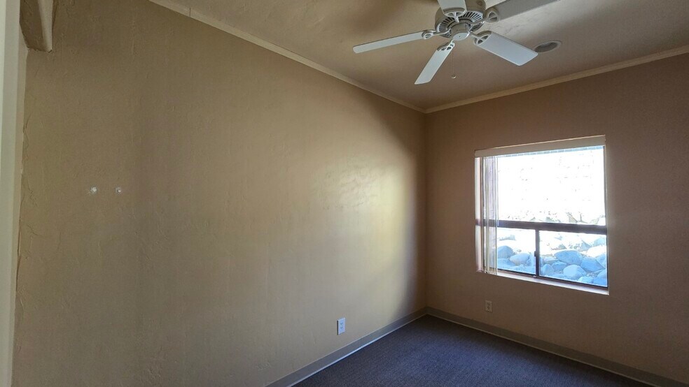 More Photos Of 1202 Willow Creek Rd, Prescott Medical For Sale
