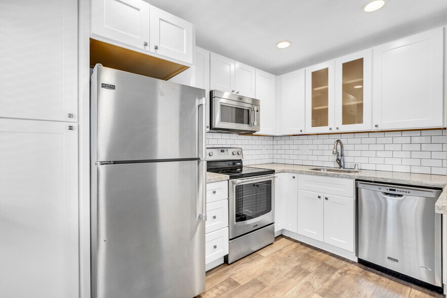 More Photos Of 1150 Lincoln Ave, Walnut Creek Apartments For Sale
