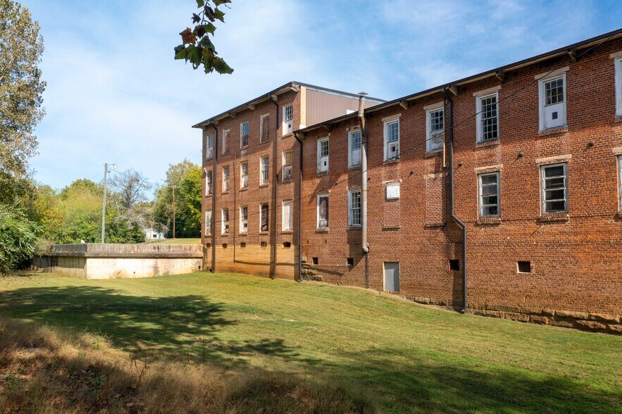 More Photos Of 250 N Main St, Mount Holly Office For Sale