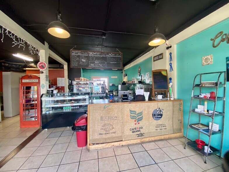 More Photos Of 6199 39th St, Groves Office For Sale