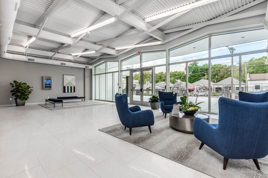 More Photos Of 7700-7750 Clayton Rd, Richmond Heights Office For Sale