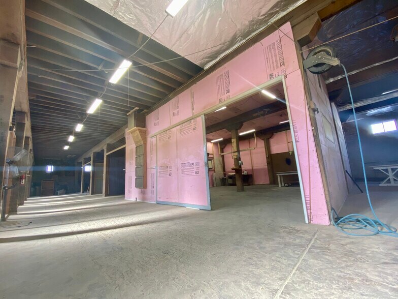 More Photos Of 260 W Stroud St, Randolph Warehouse For Sale