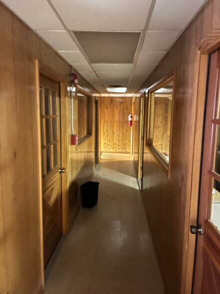 More Photos Of 5013 Park St, Jacksonville Auto Repair For Sale