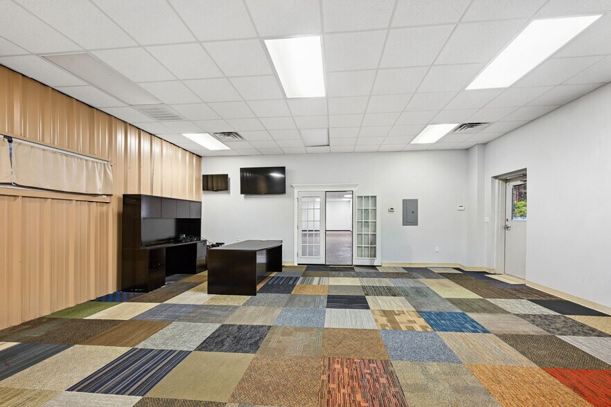 More Photos Of 70239 Caleb Ln, Abita Springs Office For Lease