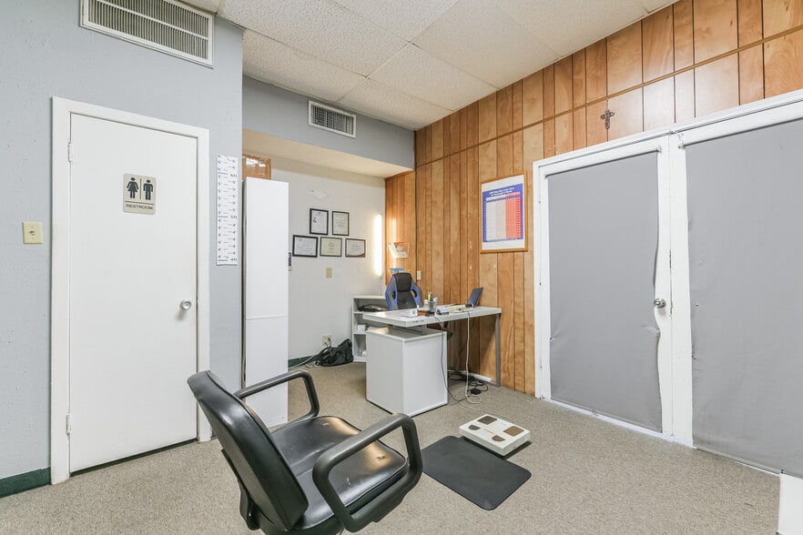More Photos Of 1022 Pasadena Blvd, Pasadena Medical For Lease