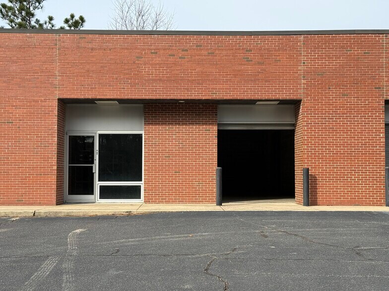 More Photos Of 150 Southmoore Ave, Aberdeen Warehouse For Lease