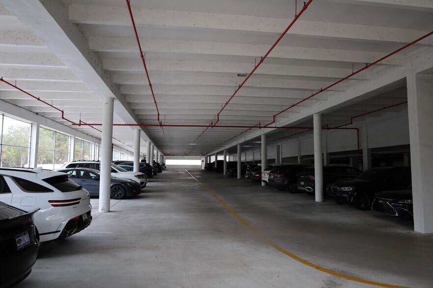 More Photos Of 1615 Forum Pl, West Palm Beach Office For Lease