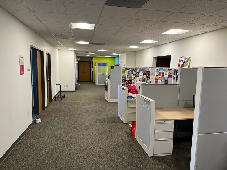 More Photos Of 784 Hercules Dr, Colchester Industrial For Sale