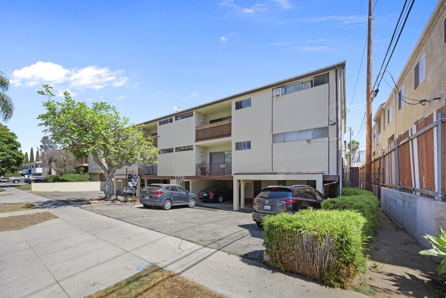 More Photos Of 3750 Midvale Ave, Los Angeles Apartments For Sale