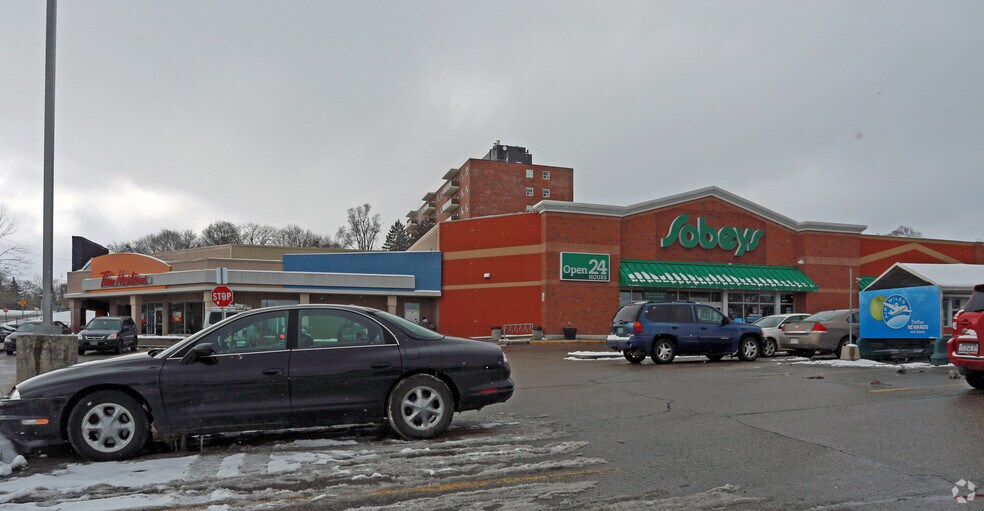 More Photos Of 130 Cedar St, Cambridge Storefront For Lease