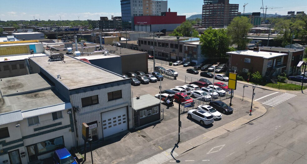 More Photos Of 3812 Rue Jarry E, Montréal Auto Repair For Sale