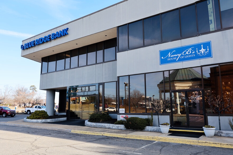 More Photos Of 1807 Seminole Trl, Charlottesville Office For Lease