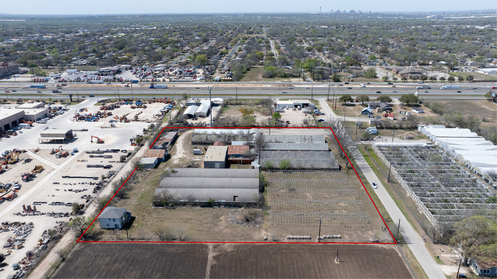 More Photos Of 5280 Uecker Rd, San Antonio General Retail For Sale