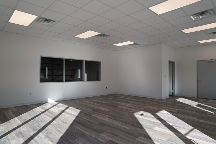 More Photos Of 8767 West Ln, Magnolia Warehouse For Sale