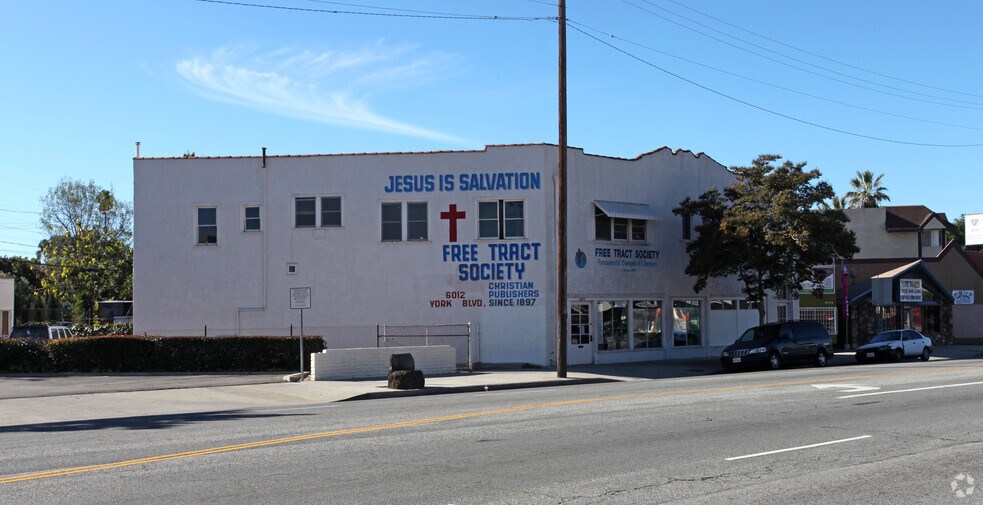 More Photos Of 6012 York Blvd, Los Angeles Office For Lease