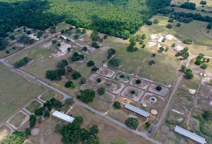 More Photos Of 12219 SW 26th St, Ocala Horse Stables For Sale
