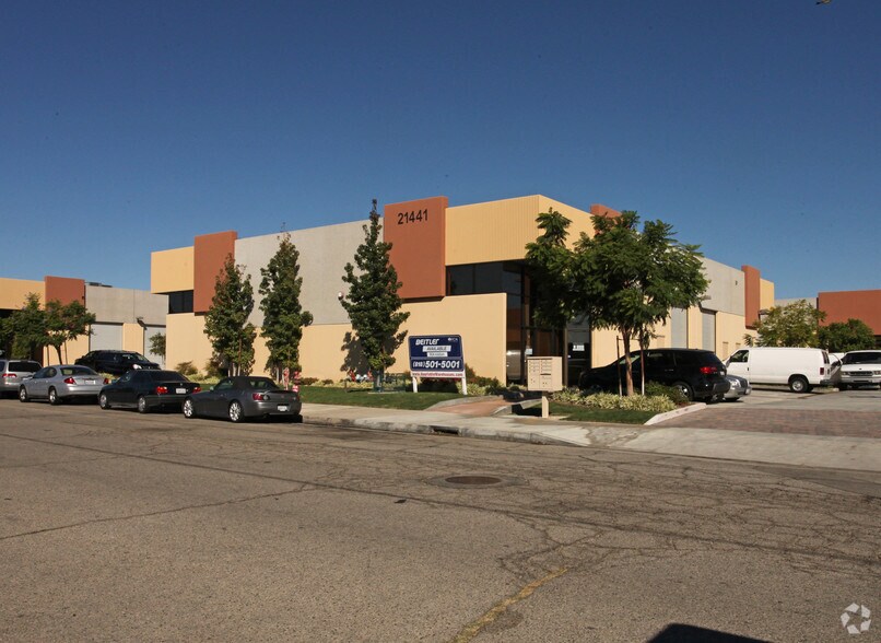 Primary Photo Of 21441 Osborne St, Canoga Park Manufacturing For Lease