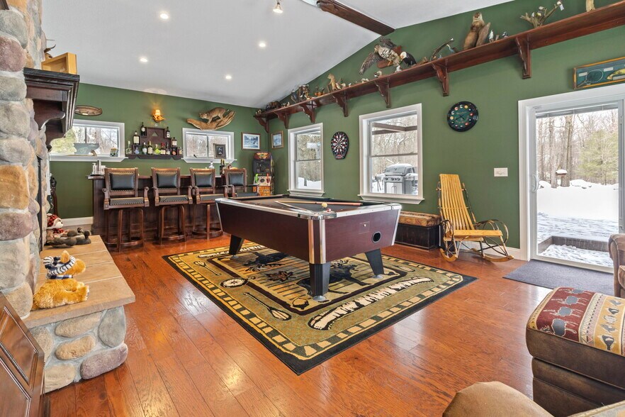 More Photos Of 18 Mckabe Rd, Colton Storefront Retail Residential For Sale